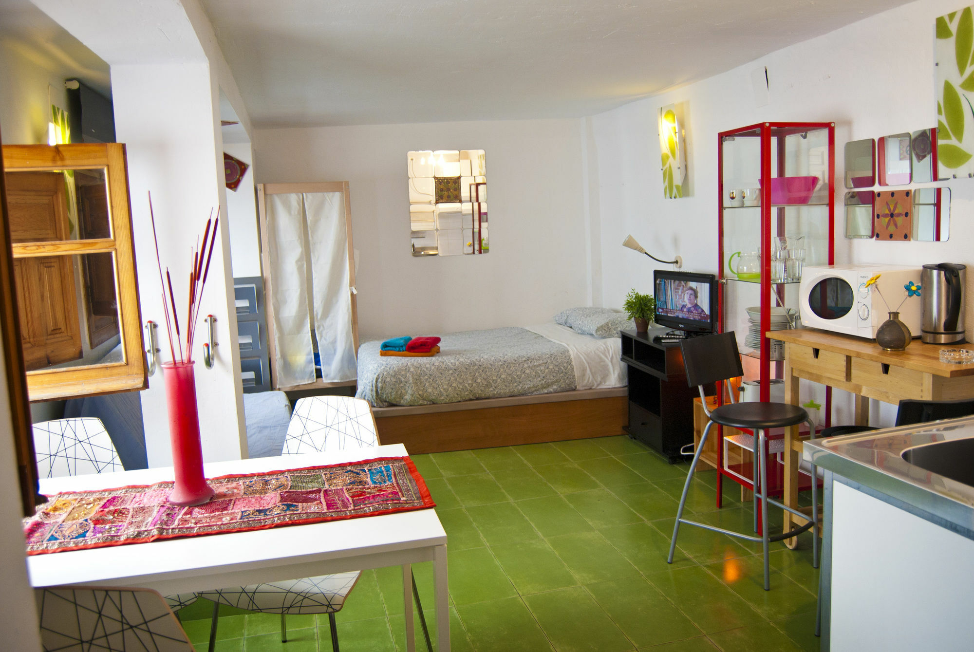 Hotel Golondrinas De La Alhambra 2*